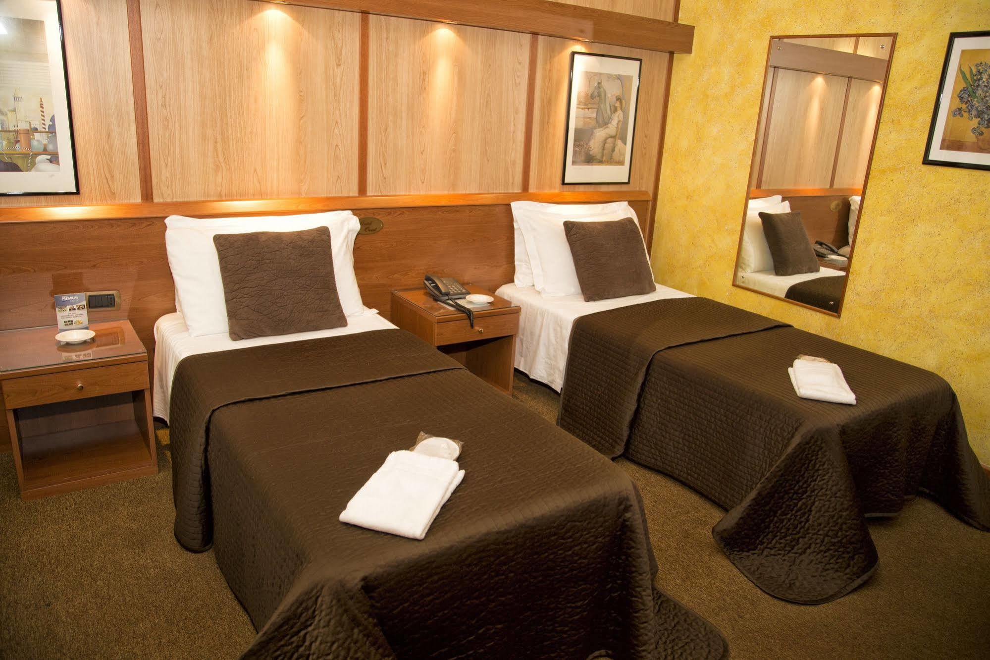 Hotel Motel Ovest Vittuone Екстер'єр фото